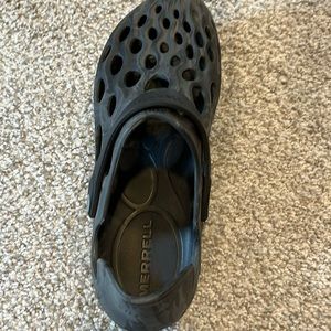 Merrill - Size 10 Croc Style Black Shoes